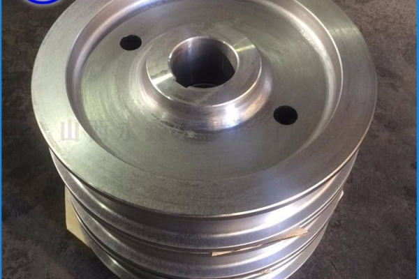 跨箱搬运车轮锻件