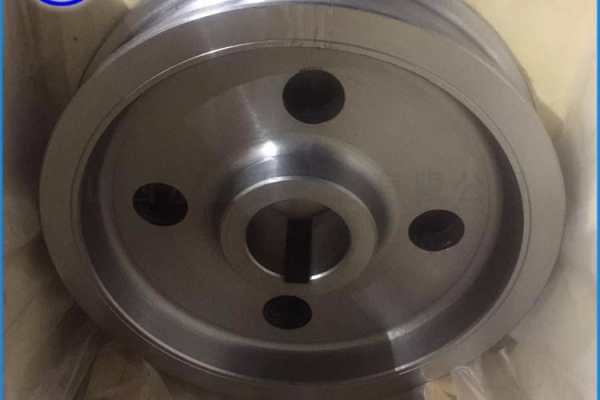 跨箱搬运车轨道轮锻件