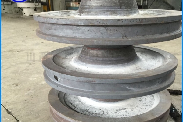 链斗卸车机轮锻件